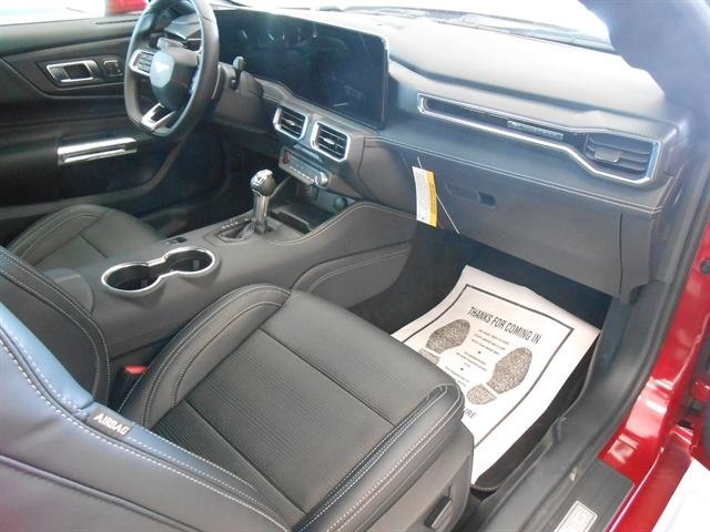 2024 Ford Mustang GT Premium photo 4