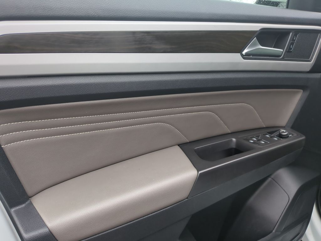 2022 Volkswagen Atlas V6 SE Technology photo 11