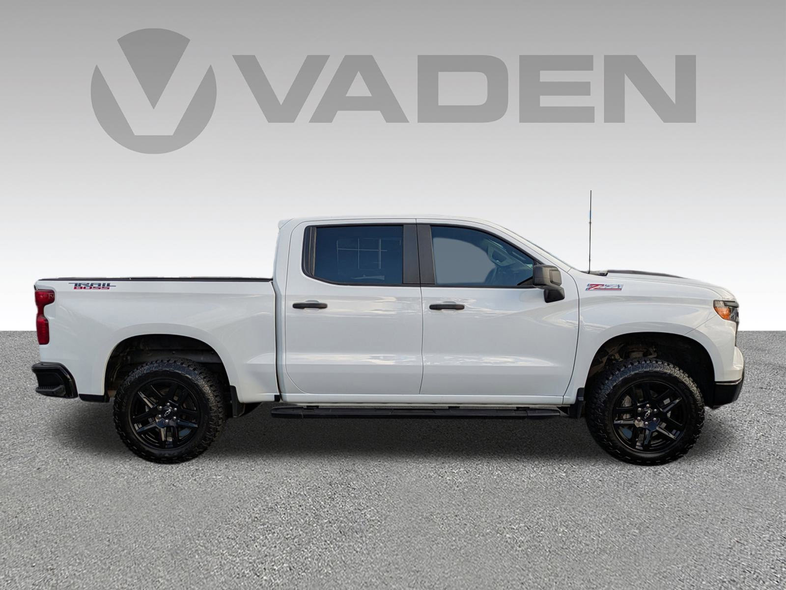 2023 Chevrolet Silverado 1500 Custom Trail Boss photo 6