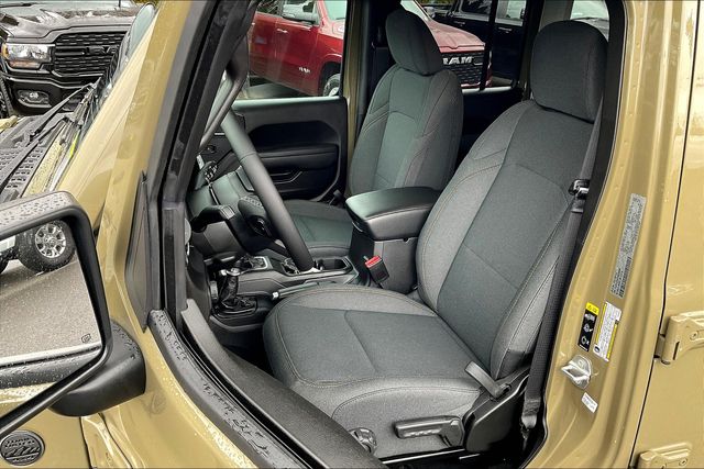 2025 Jeep Wrangler Willys photo 9