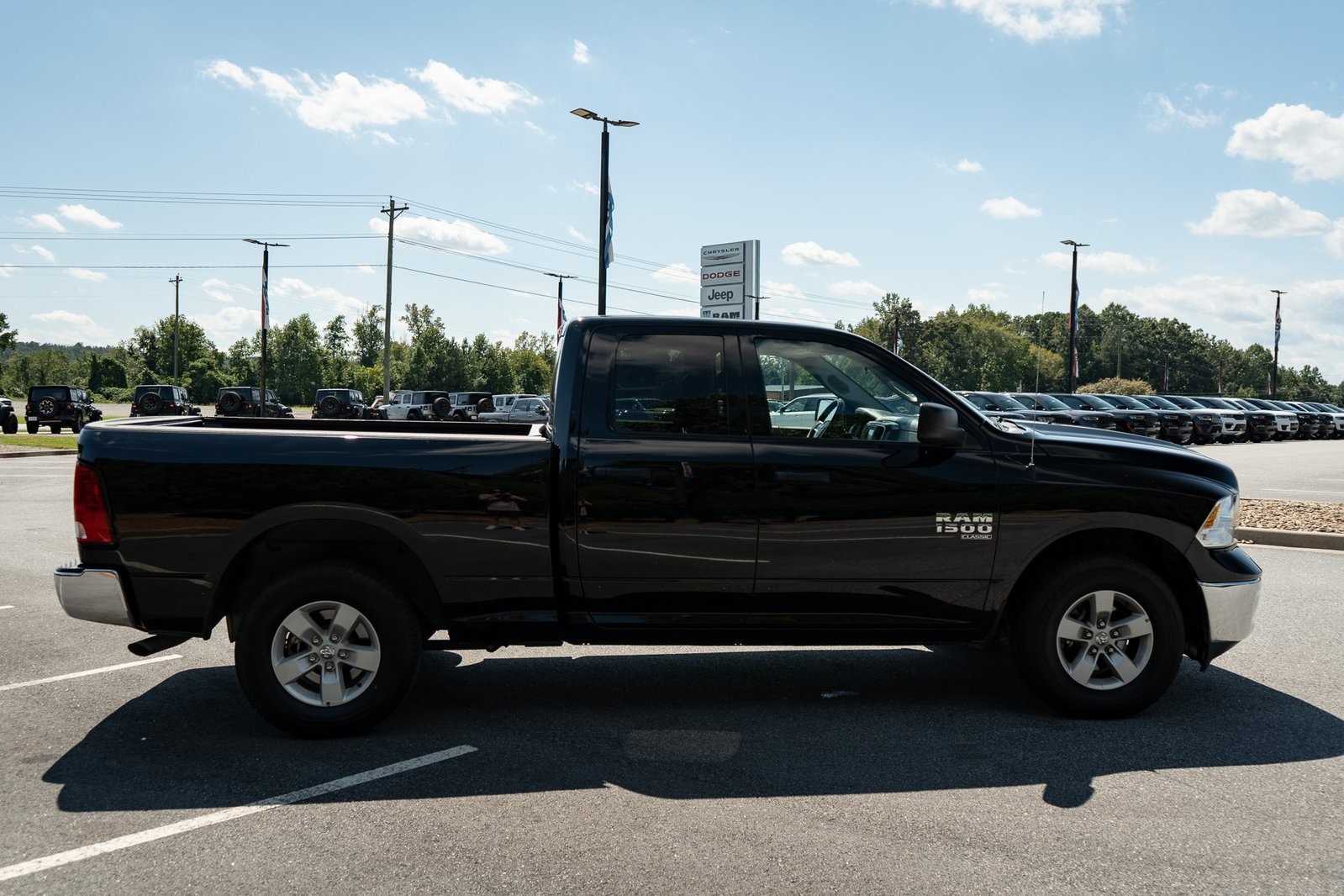 2024 Ram 1500 Classic SLT photo 9
