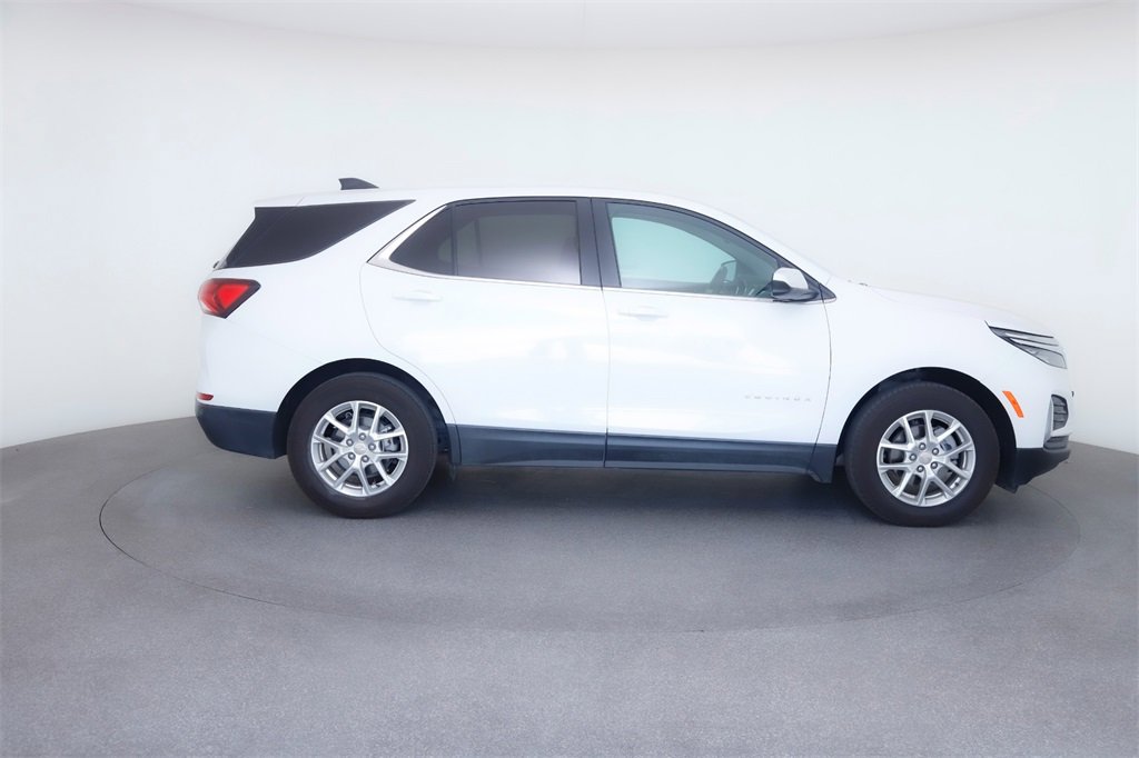 2024 Chevrolet Equinox LT photo 8