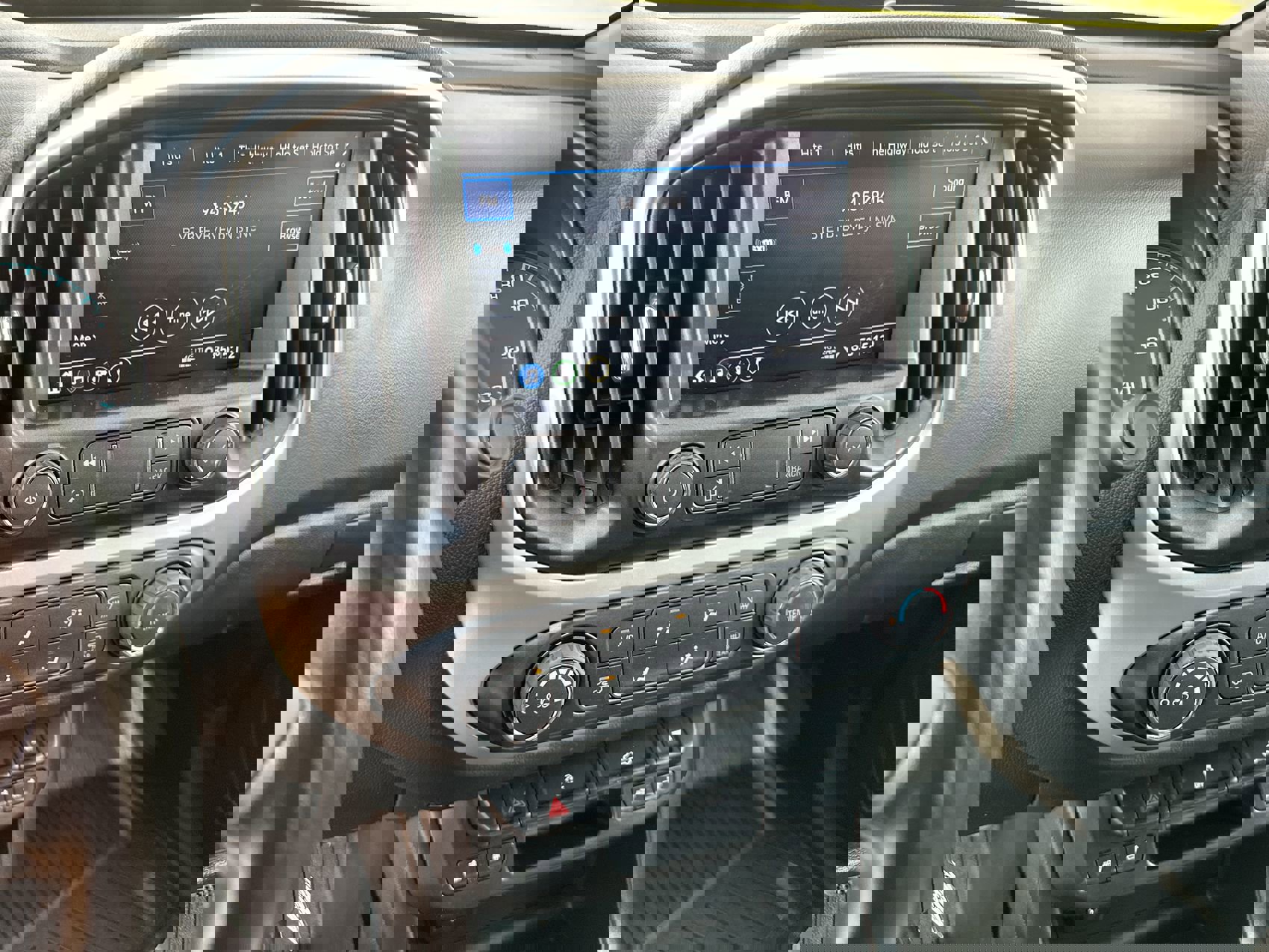 2022 Chevrolet Colorado LT photo 12