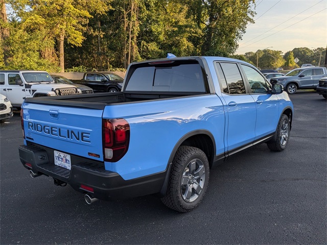 2025 Honda Ridgeline TrailSport photo 3
