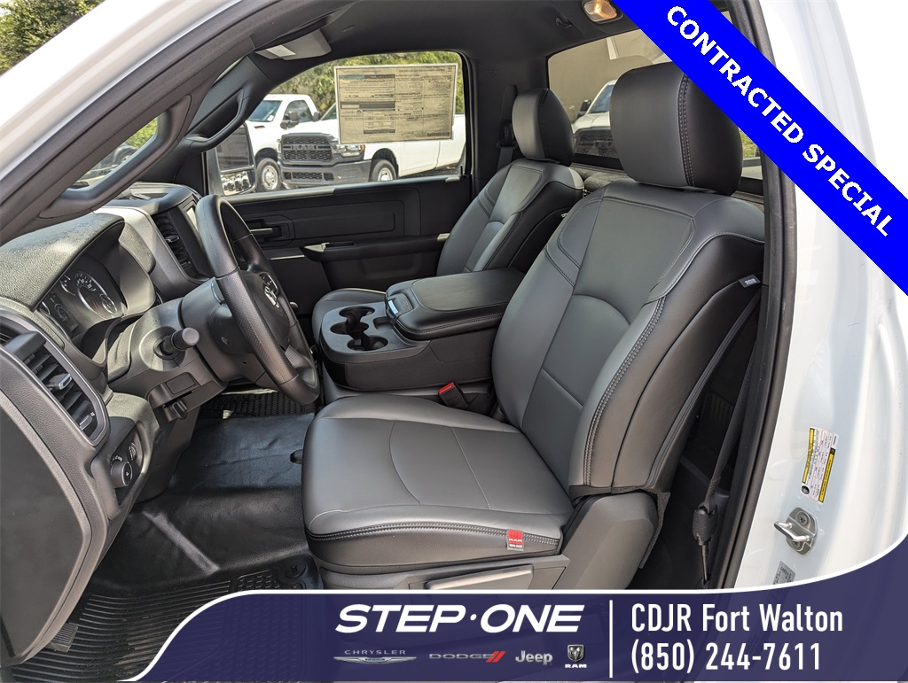 2023 Ram 2500 Tradesman photo 10