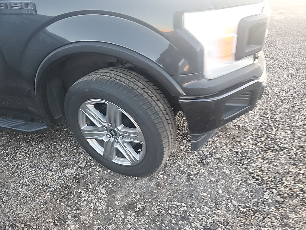 2018 Ford F-150 XLT photo 2