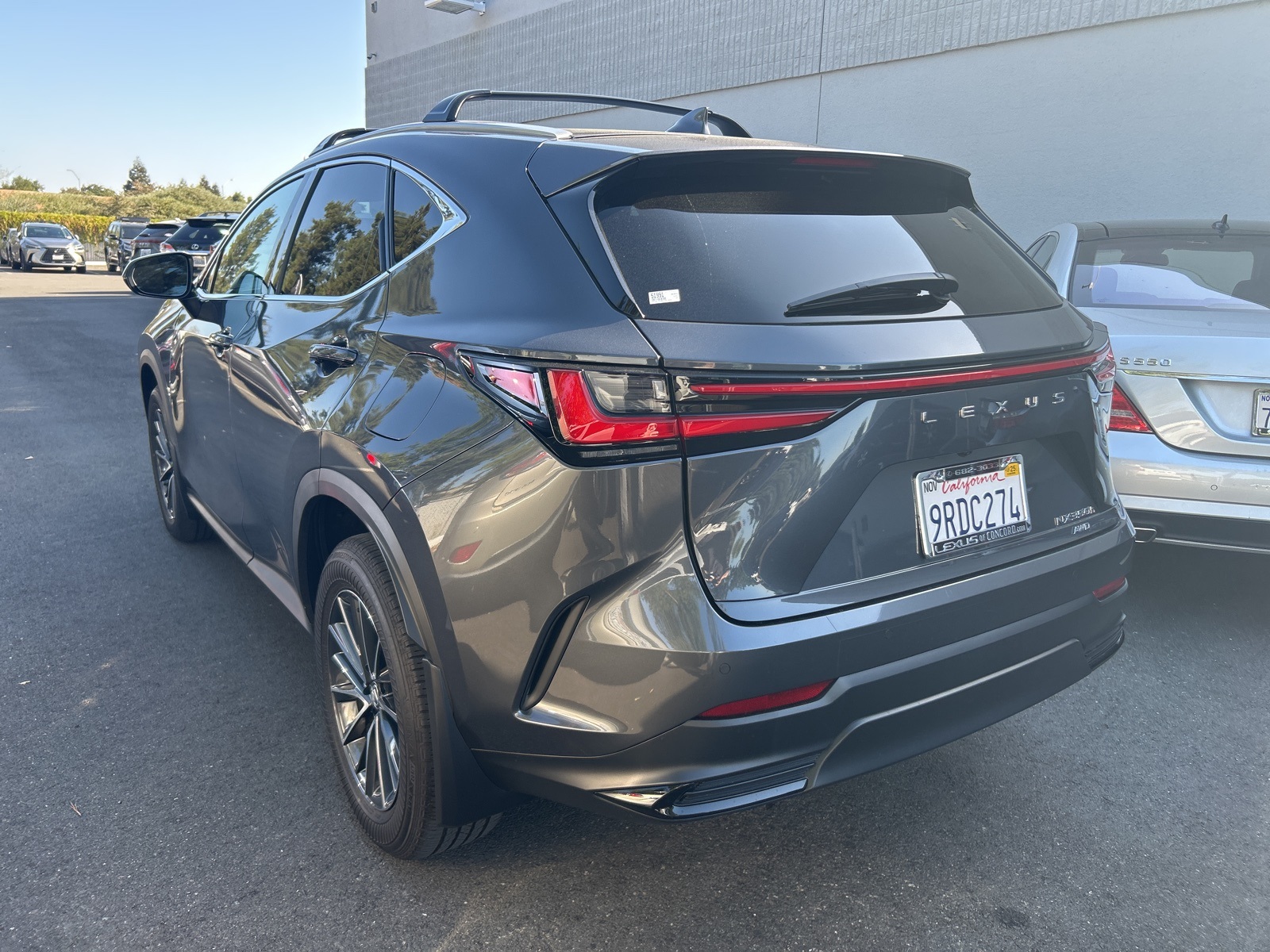 2025 Lexus NX 350h Premium photo 5