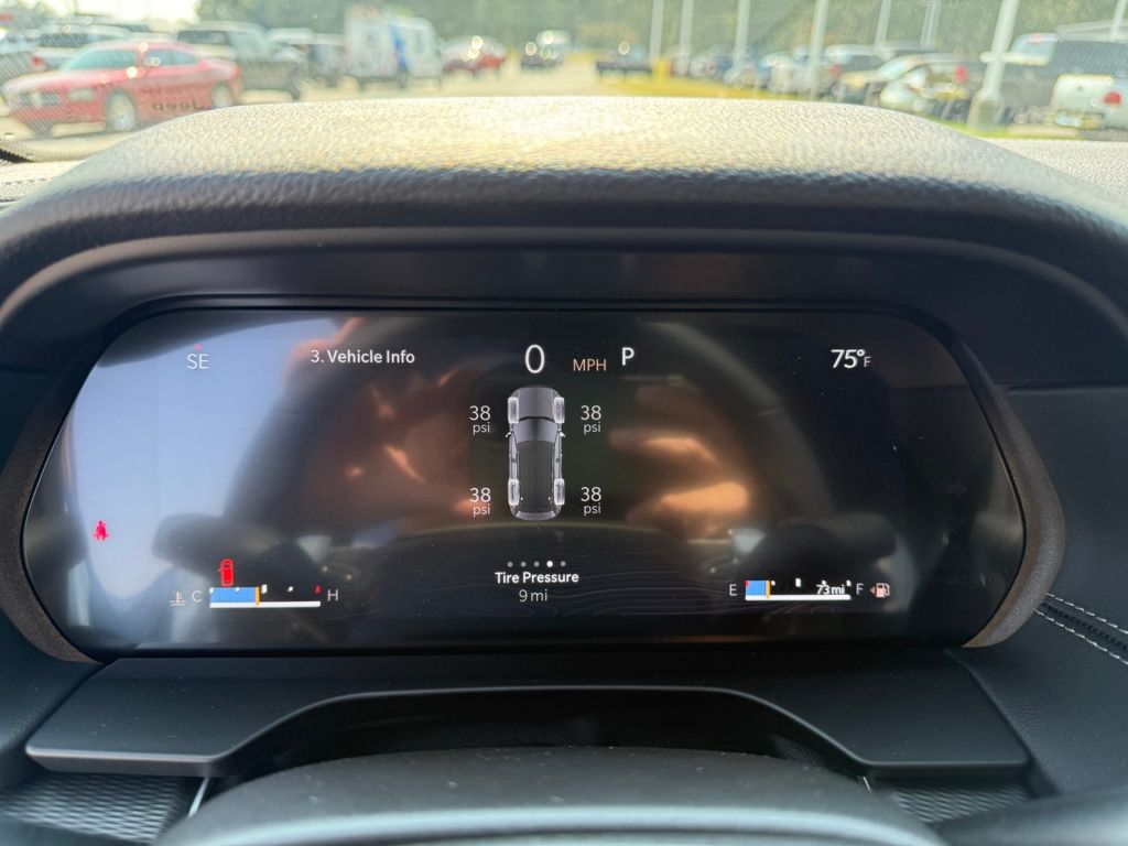 2025 Jeep Grand Cherokee Altitude photo 14