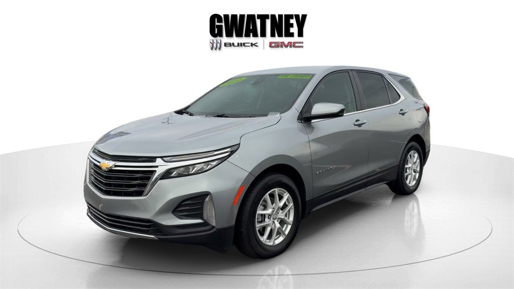 2024 Chevrolet Equinox LT photo 3