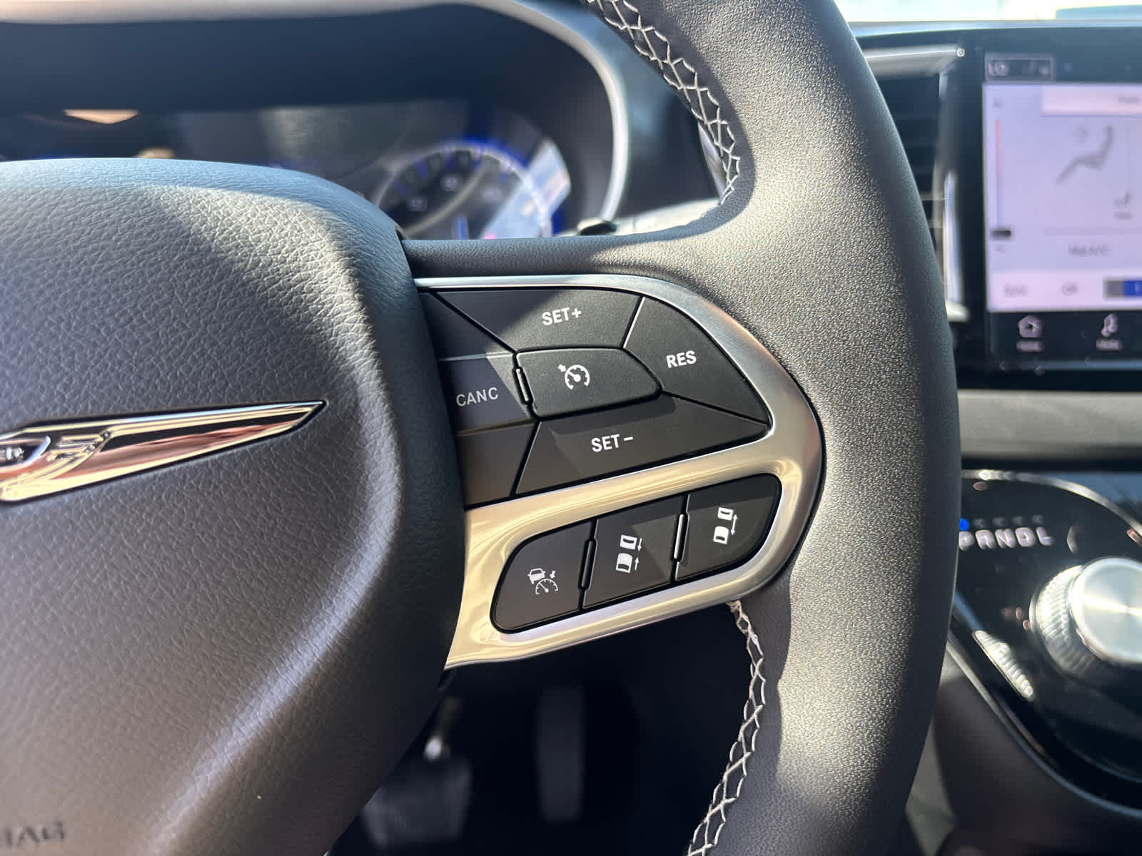 2025 Chrysler Voyager LX photo 23
