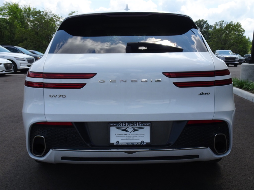 2023 Genesis GV70 2.5T Select photo 4