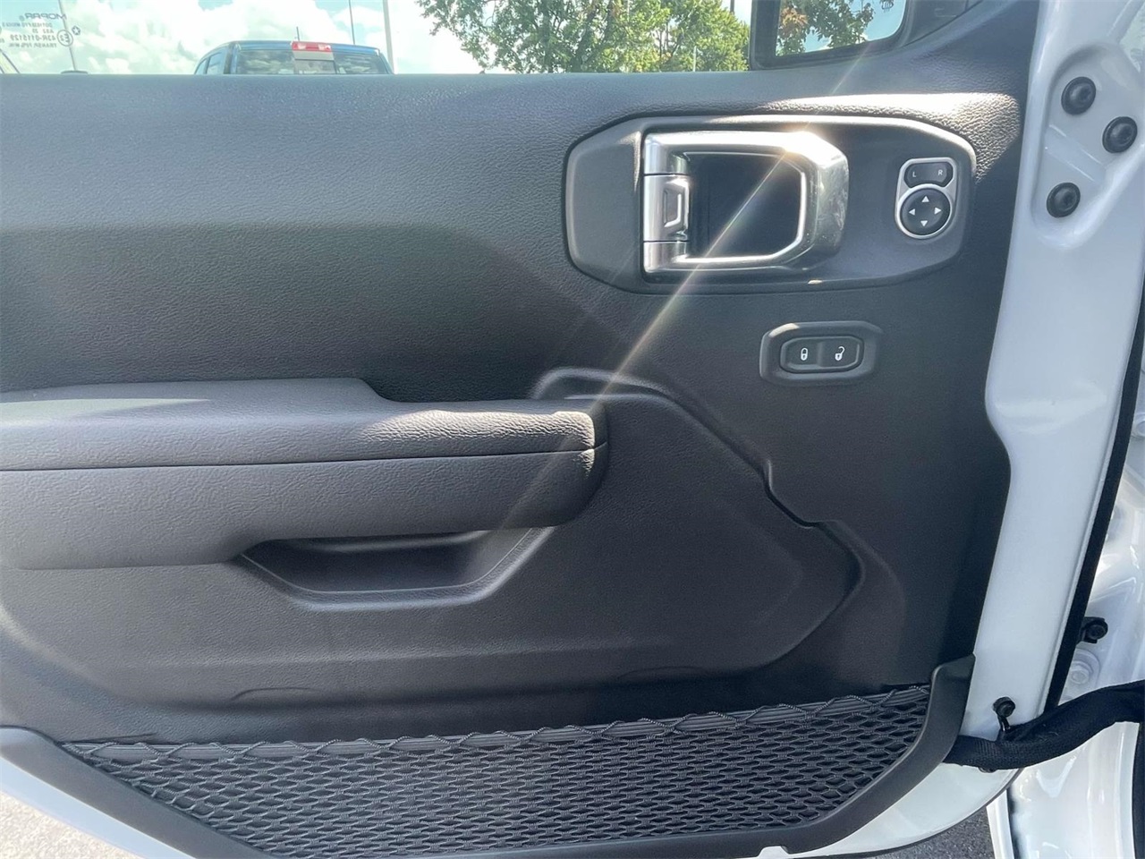 2025 Jeep Wrangler Sport S photo 22