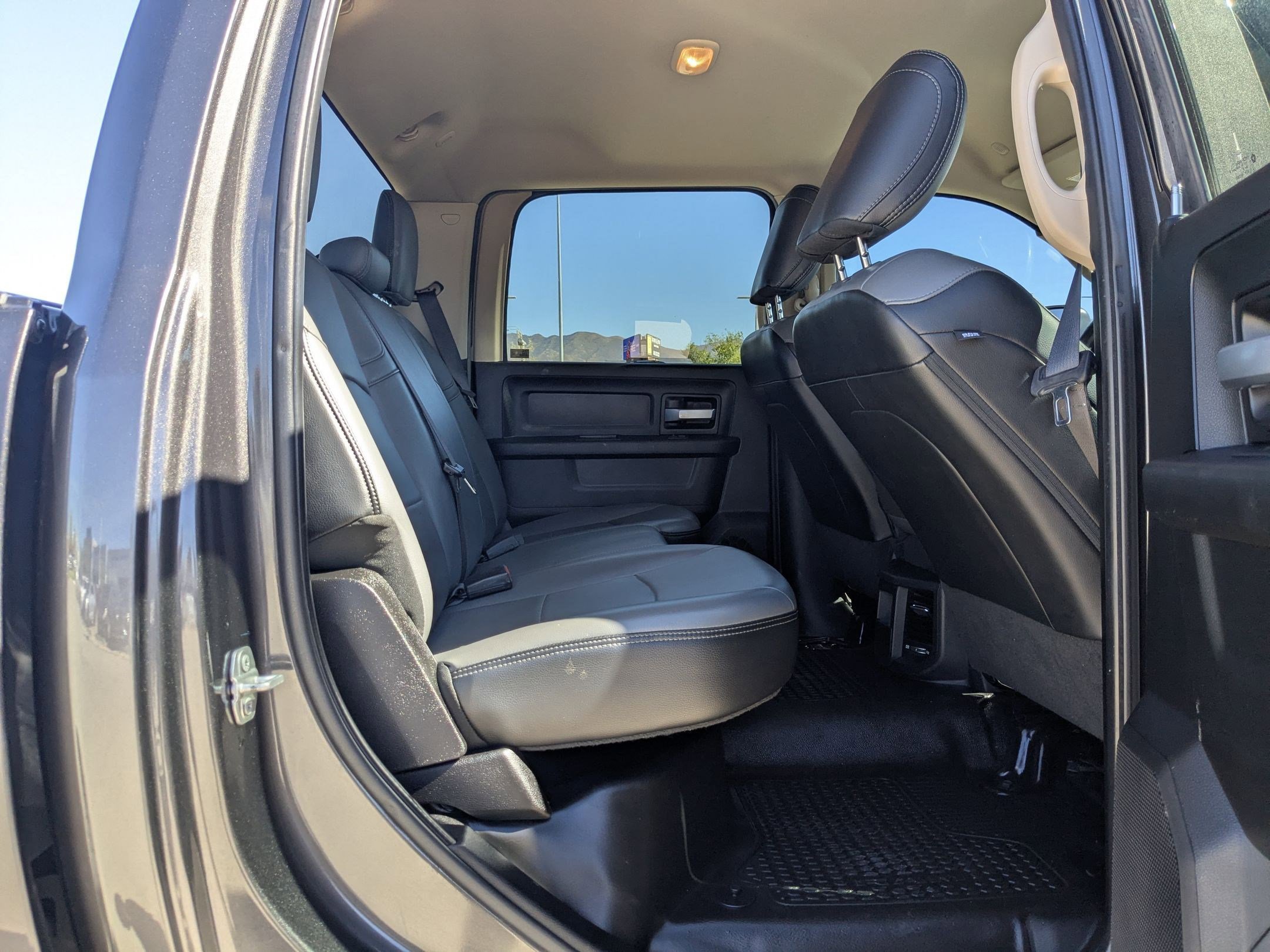 2019 Ram 2500 Tradesman photo 26