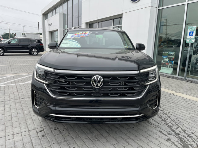 2025 Volkswagen Atlas SEL Premium R-Line photo 3