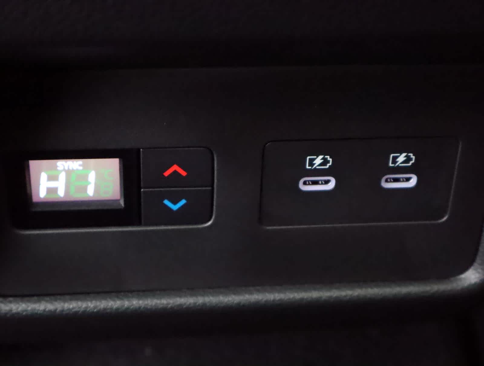 2025 Nissan Rogue SL photo 14