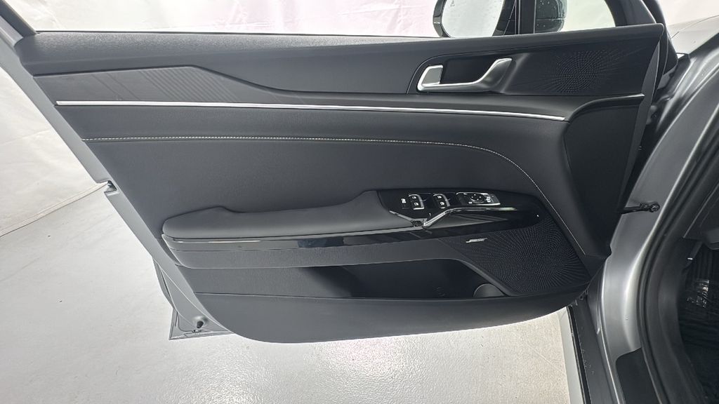 2026 Kia K5 GT-Line photo 16