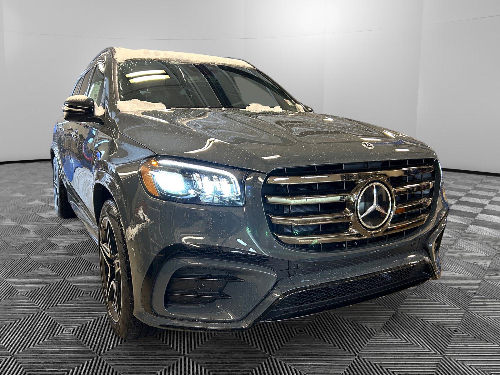 2026 Mercedes-Benz GLS Base's photo