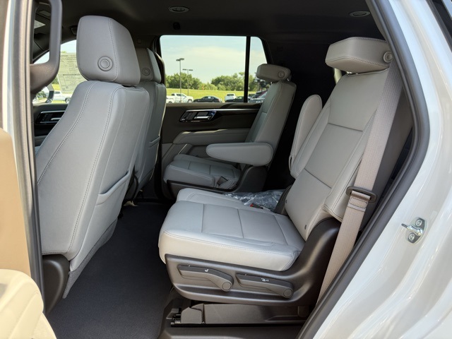 2025 Chevrolet Tahoe Z71 photo 19