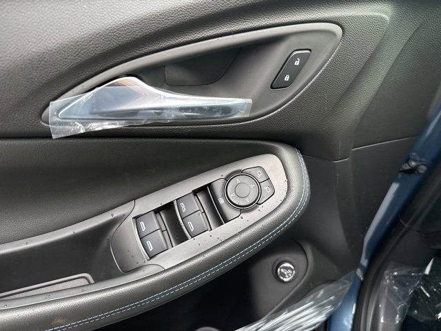 2026 Buick Encore GX Sport Touring photo 9