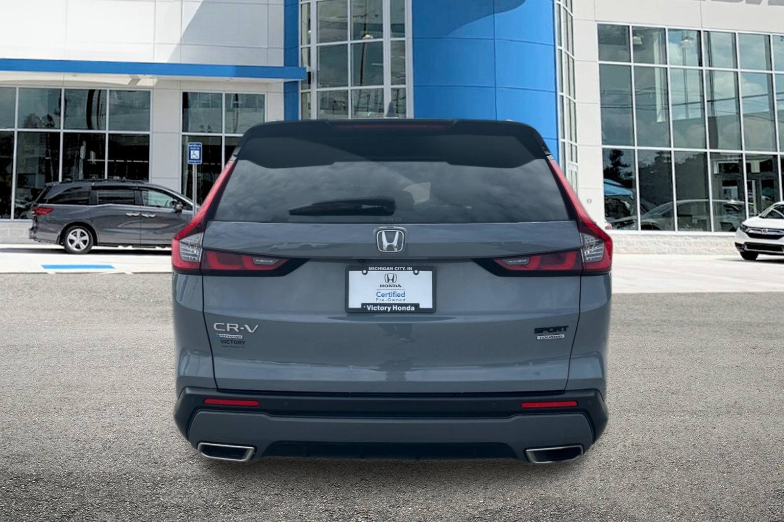 2024 Honda CR-V Hybrid Sport Touring photo 3
