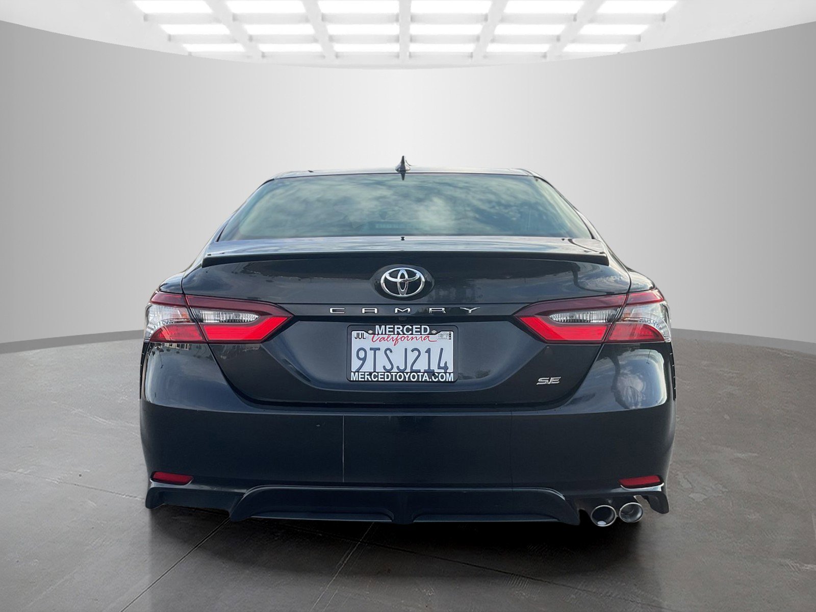 2021 Toyota Camry SE photo 4