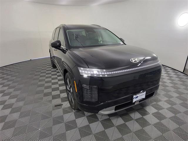 2026 Hyundai Ioniq SE photo 2