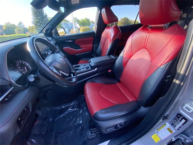 2023 Toyota Highlander XSE photo 2