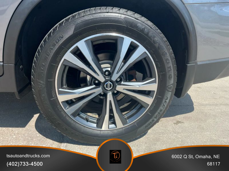 2017 Nissan Rogue SL Hybrid photo 6