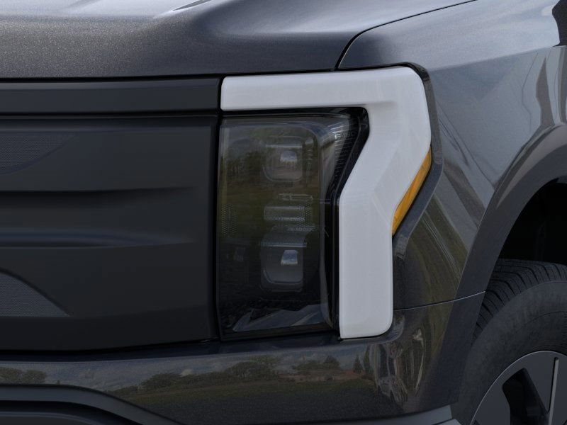 2024 Ford F-150 Lightning photo 15