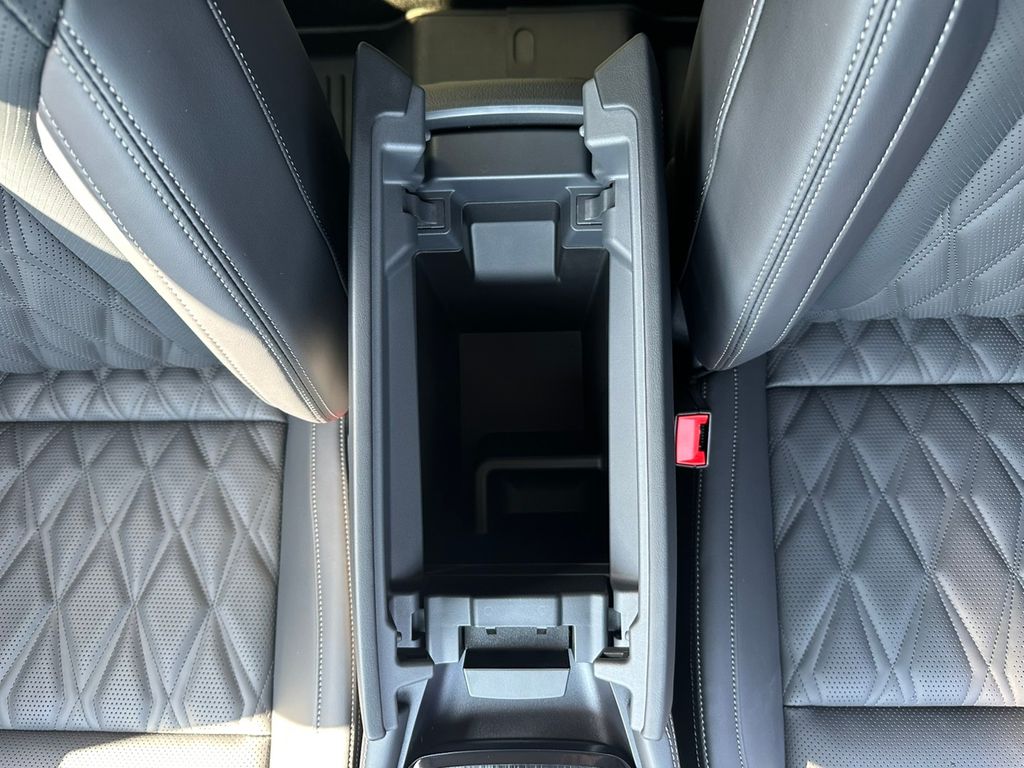 2026 Nissan Rogue Platinum photo 19