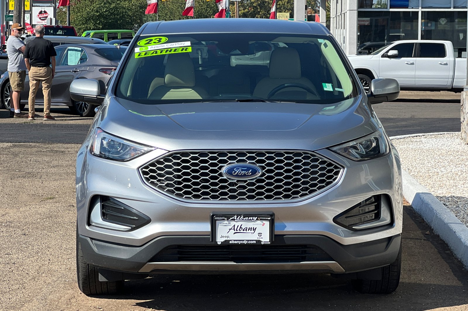 2023 Ford Edge SEL photo 5
