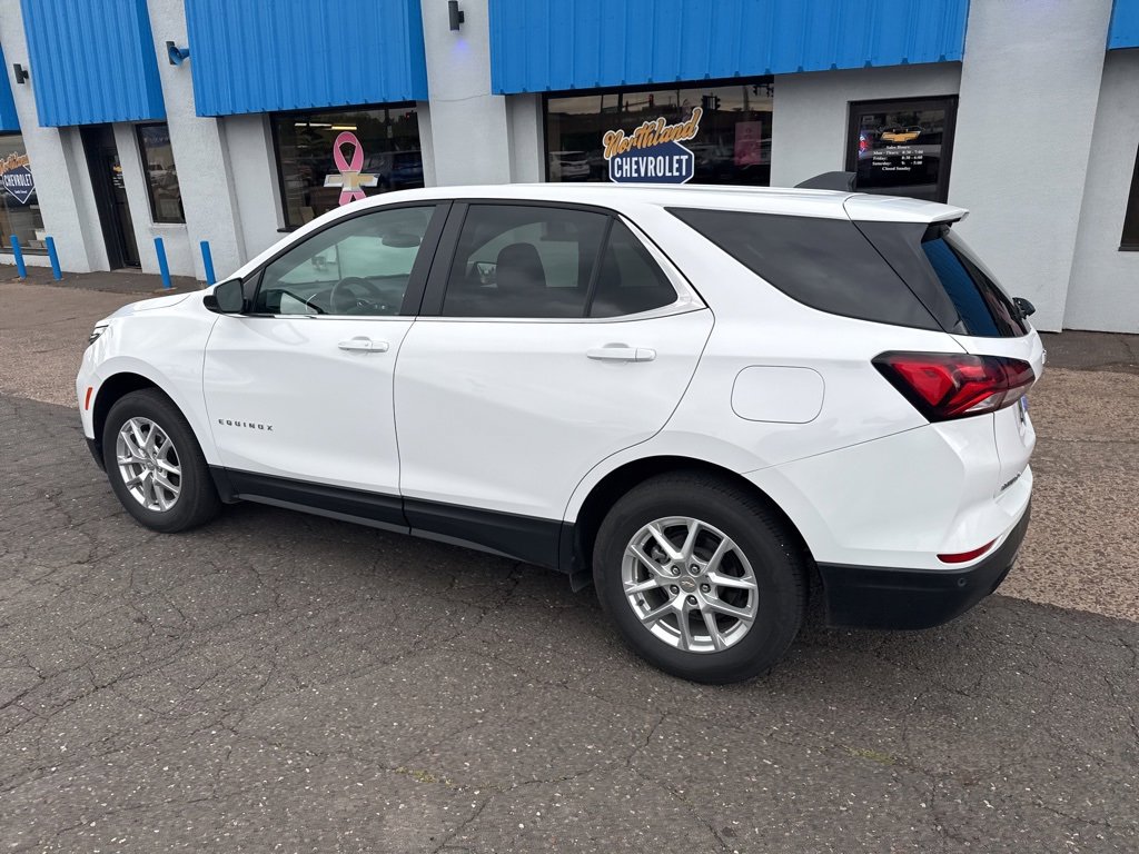2024 Chevrolet Equinox LT photo 10