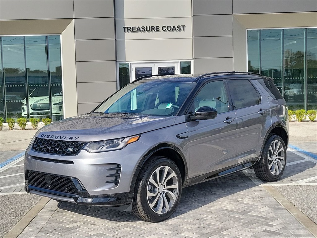 2025 Land Rover Discovery Sport Dynamic SE's photo