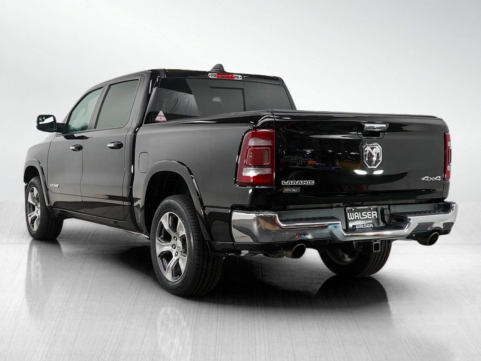 2019 Ram 1500 Laramie photo 3