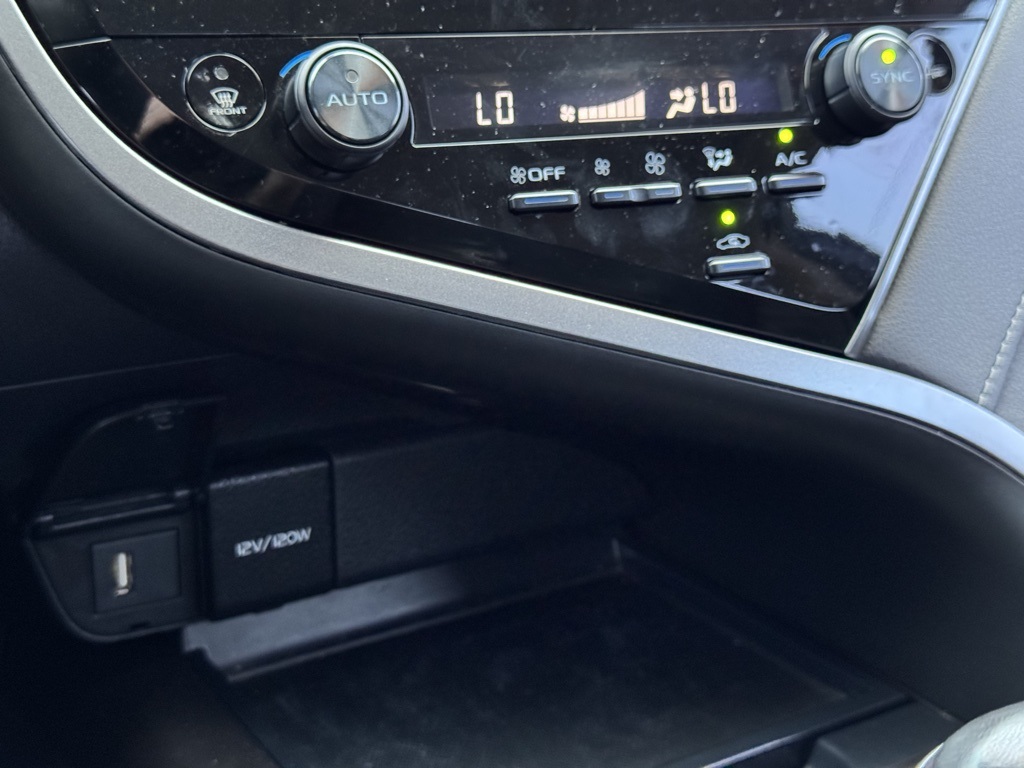 2023 Toyota Camry SE photo 26