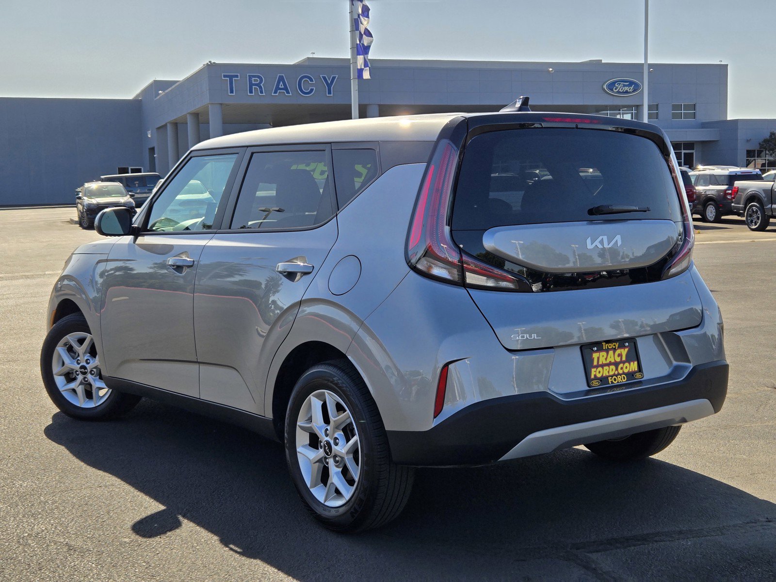 2024 Kia Soul LX photo 4