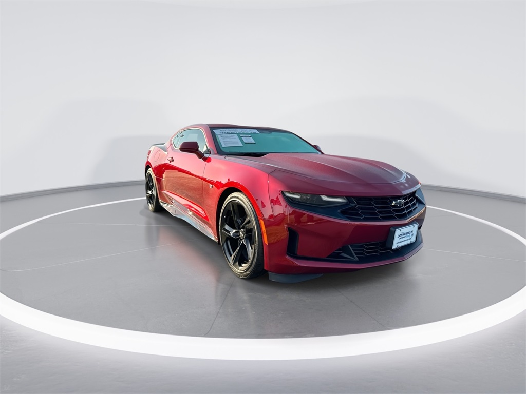 2024 Chevrolet Camaro 2LT photo 2
