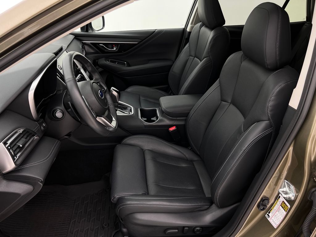 2024 Subaru Outback Touring photo 14