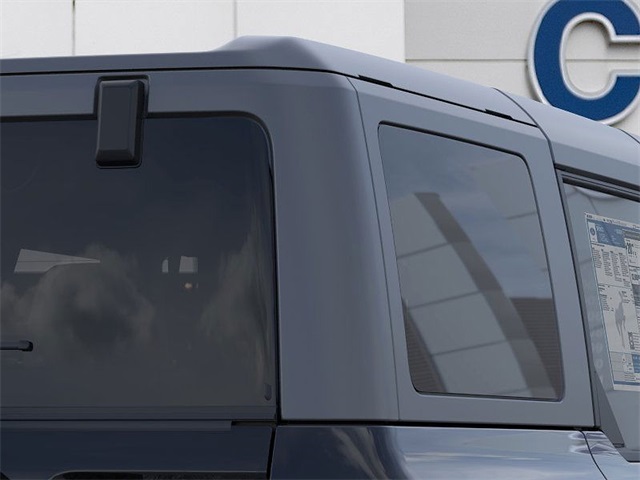 2025 Ford Bronco Base photo 23