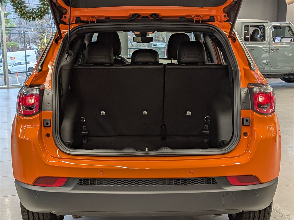 2026 Jeep Compass Limited Altitude photo 3