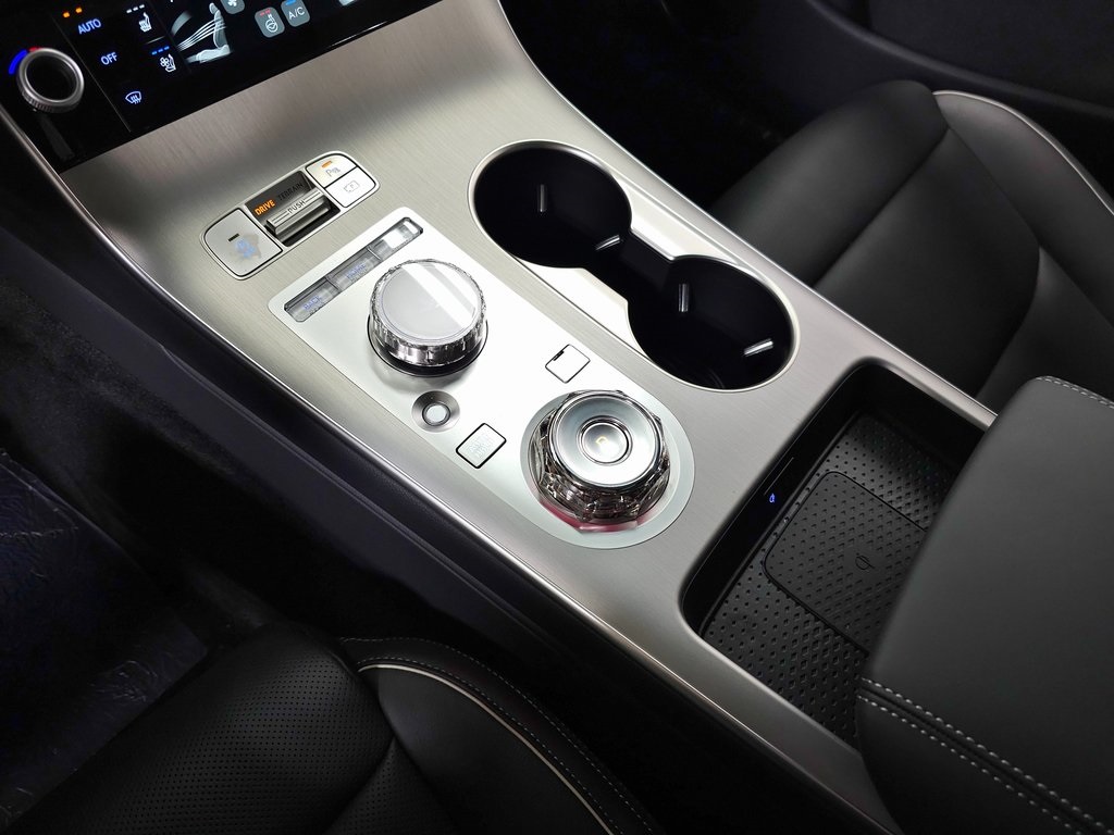 2026 Genesis GV70 2.5T Advanced photo 23