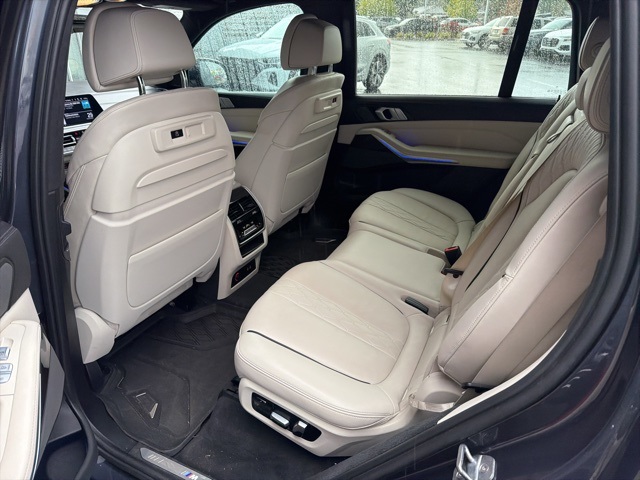2020 Bmw X7 M50i photo 9
