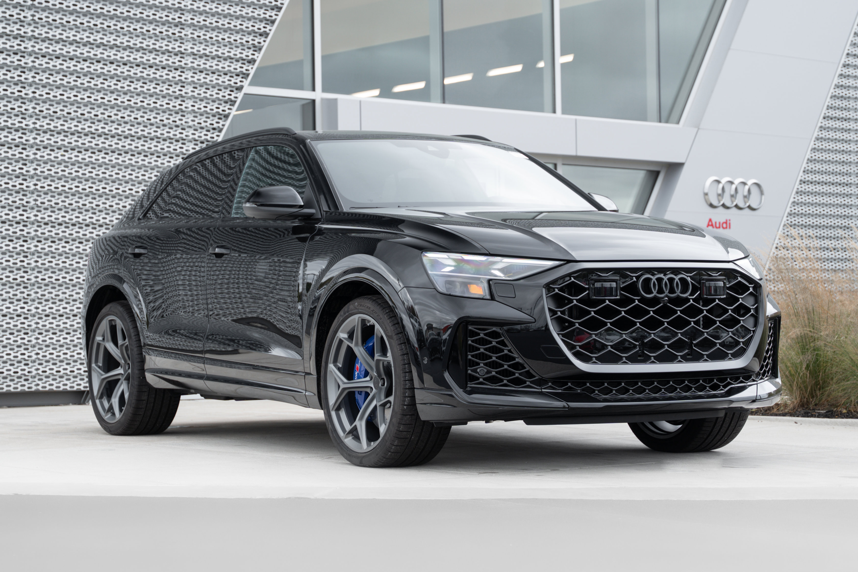 2026 Audi RS Q8 Base's photo