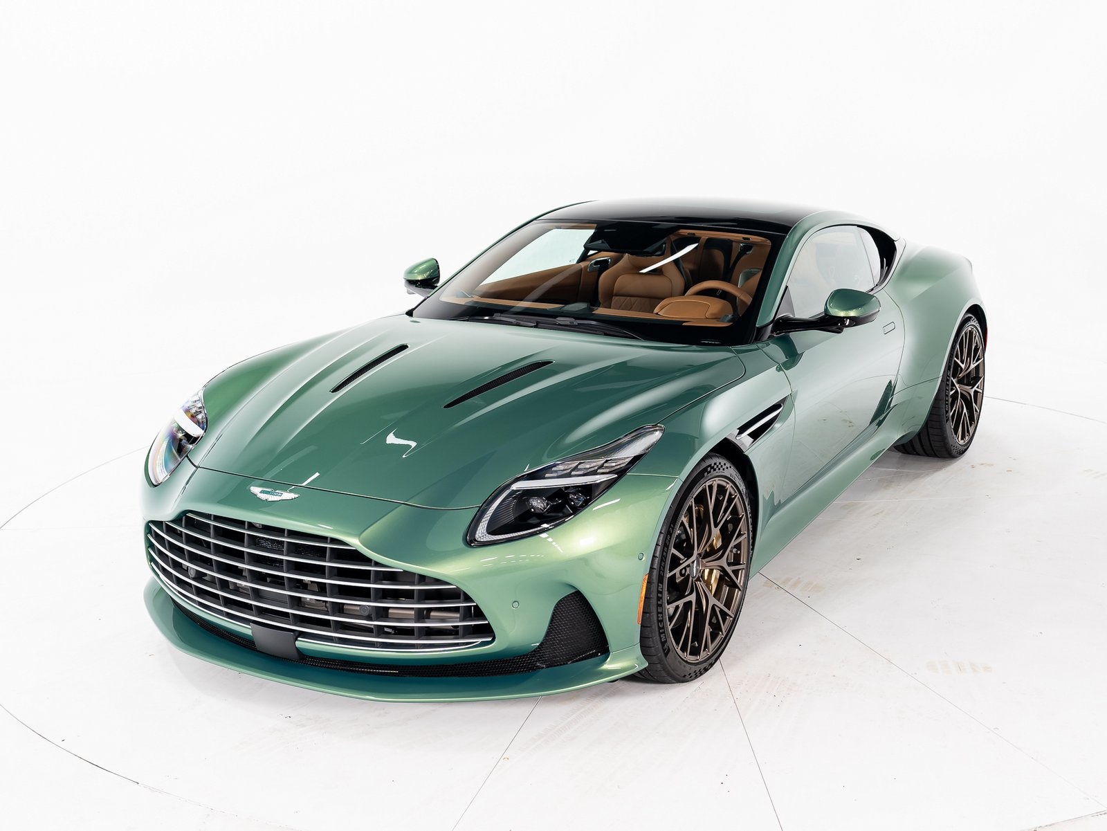 2025 Aston Martin DB12