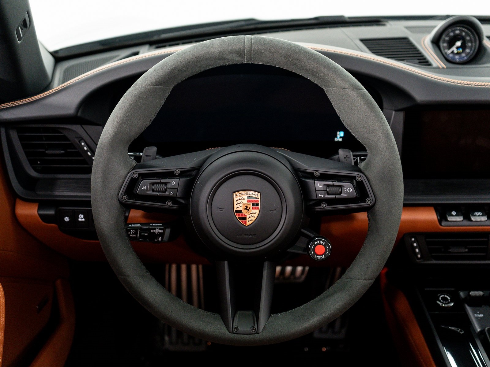 2025 Porsche 911 Targa 4 GTS photo 32