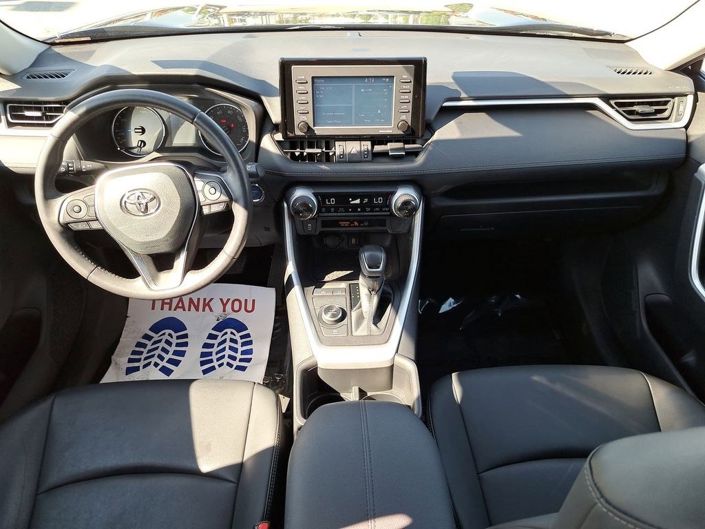 2022 Toyota RAV4 Hybrid XLE Premium photo 15