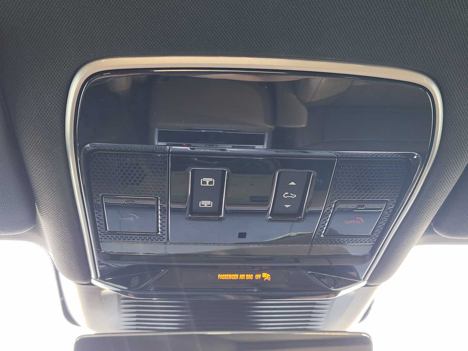 2023 Land Rover Range Rover SE photo 20