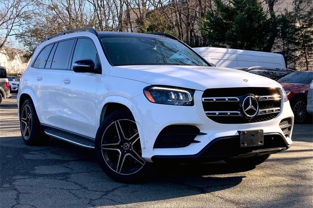 2022 Mercedes-Benz GLS GLS450's photo