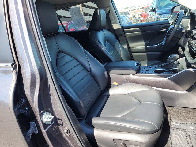 2024 Toyota Highlander XLE photo 33