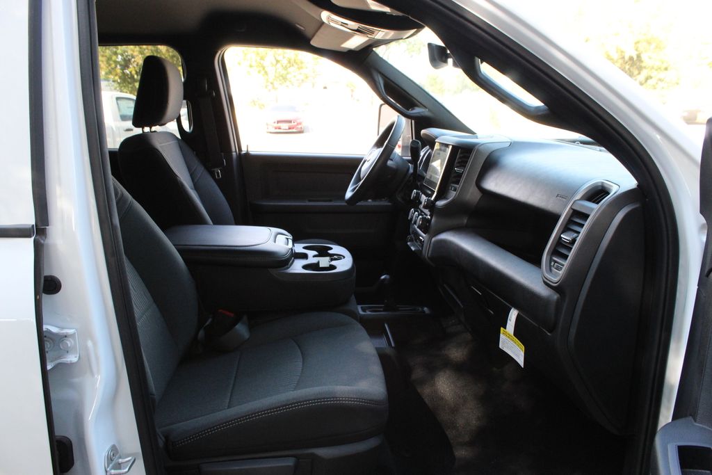 2024 Ram 2500 Tradesman photo 8